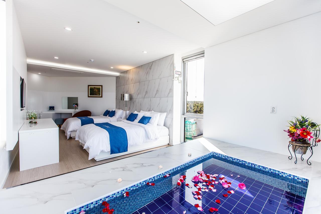 Hotel Blue Spring