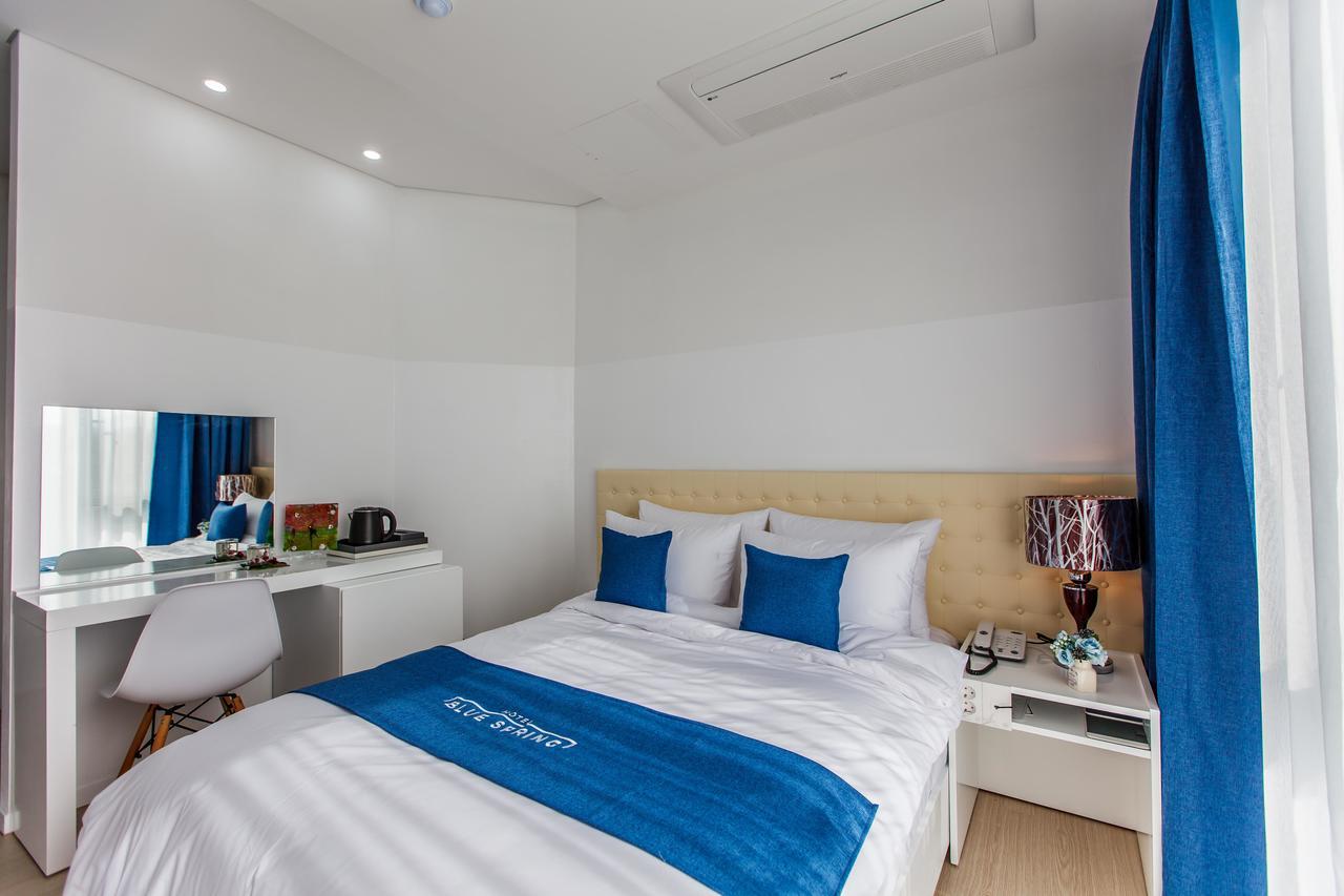 Hotel Blue Spring